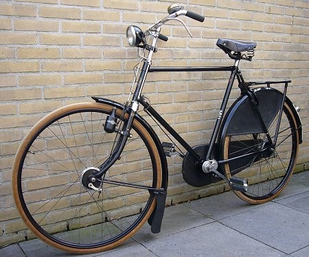 Phoenix "Mutaped" uit 1938.