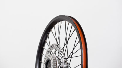 Set 16 inch STRIDA zwart aluminium velgen met remschijven en achtertandwiel (zonder banden) - 448-16-black-set brakediscs freewheel - wiel - wielen
