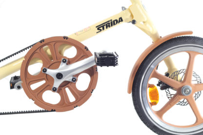 STRIDA LT Desert Sand - 1 versnelling - 16 inch - design fiets - design vouwfiets - driehoekig - driehoekige - driehoekige vouwfiets - fiets - kopen - lichtgewicht - lt - nieuw - opvouwbare fiets - Plooibare fiets - Plooifiets - plooifiets kopen - plooifietsen kopen - strida - strida design vouwfiets - te koop - unieke vouwfiets - vouwfiets - vouwfiets kopen - vouwfietsen - vouwfietsen kopen - vouwfietsenwinkel - winkel