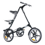STRIDA LT Jet Black - 16 pouces - à vendre - acheter - Acheter des vélos pliables - Acheter des vélos pliants - Acheter un vélo pliable - Acheter un vélo pliant - forme triangulaire - Léger - lt - Magasin - Magasin de vélo pliant - nouveau - strida - triangulaire - vélo - vélo compact - Vélo design - vélo pliable - vélo pliant - Vélo pliant design - vélo pliant design strida - Vélo pliant triangulaire - vélo pliant unique - Vélos pliable - Vélos pliants - Vitesse unique