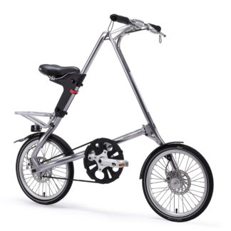 STRIDA EVO 3S Slick Silver STRIDA EVO 3S Slick Silver - 3 versnellingen - design fiets - design vouwfiets - driehoekig - driehoekige - driehoekige vouwfiets - evo 3s - fiets - kopen - lichtgewicht - nieuw - opvouwbare fiets - Plooibare fiets - Plooifiets - plooifiets kopen - plooifietsen kopen - strida - strida design vouwfiets - Sturmey Archer - te koop - unieke vouwfiets - vouwfiets - vouwfiets kopen - vouwfietsen - vouwfietsen kopen - vouwfietsenwinkel - winkel