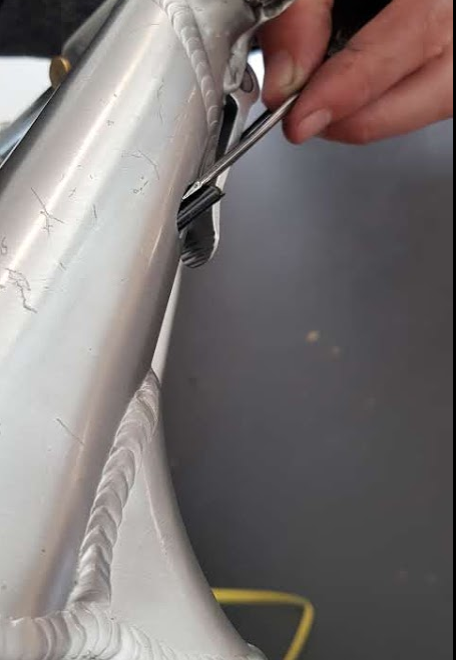 Comment remplacer la rotule d’un vélo pliant STRIDA ?